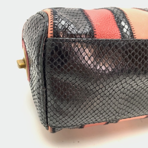 ISABELLA FIORE Leather Pink Black Handbag Purse - Picture 2 of 14